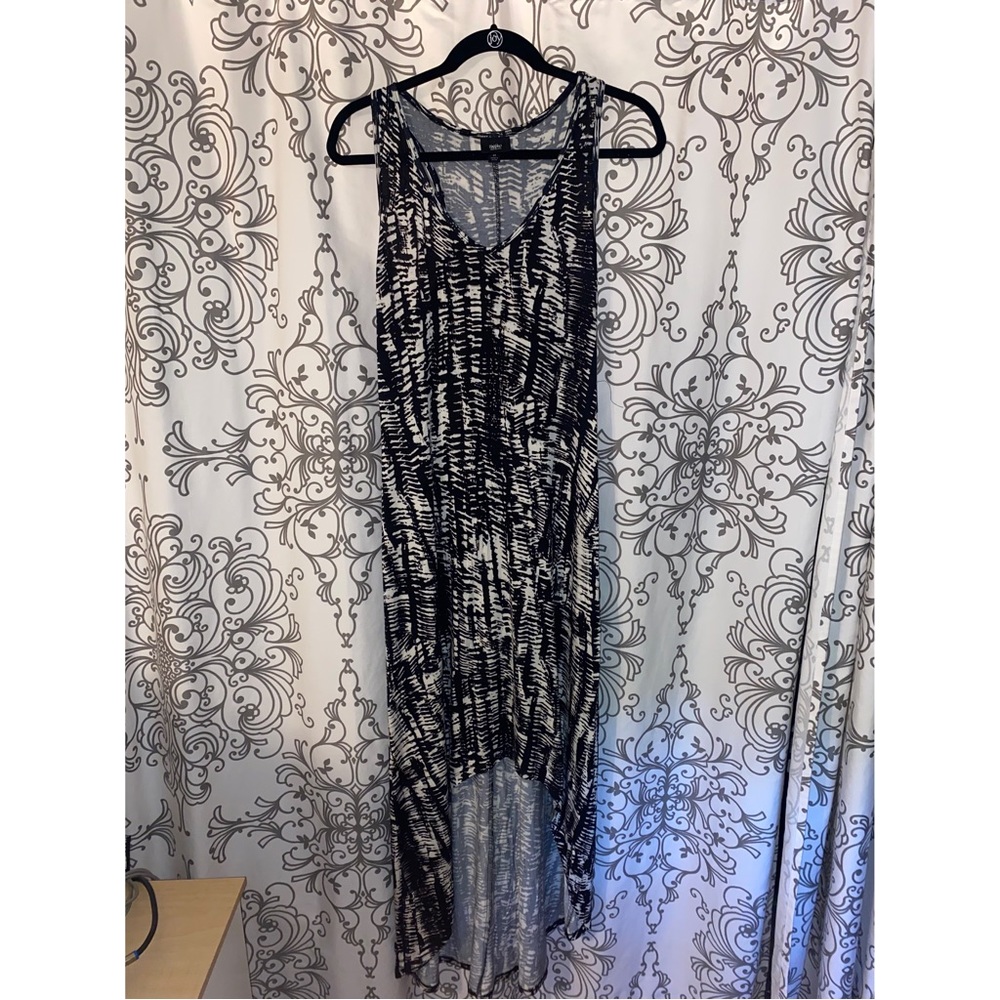 Mossimo black and white high low dress